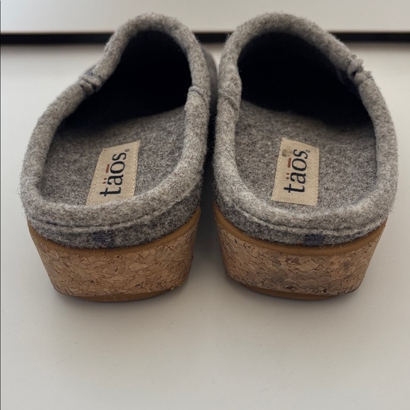 Taos Woollery Slip On Wool Clogs Slippers Gray Comfort Womens Size 37 / US 7 - Picture 7 of 15